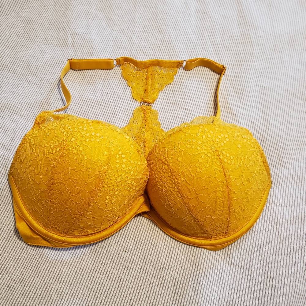 32DD PINK Victoria's secret bra